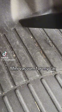 Powerful Wireless Mini Car Vacuum™